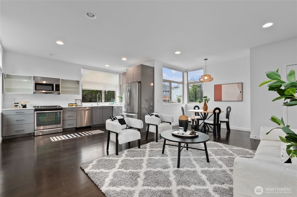 Photo of 2514 S Washington Street, Seattle, WA 98144 (MLS # 2494027)