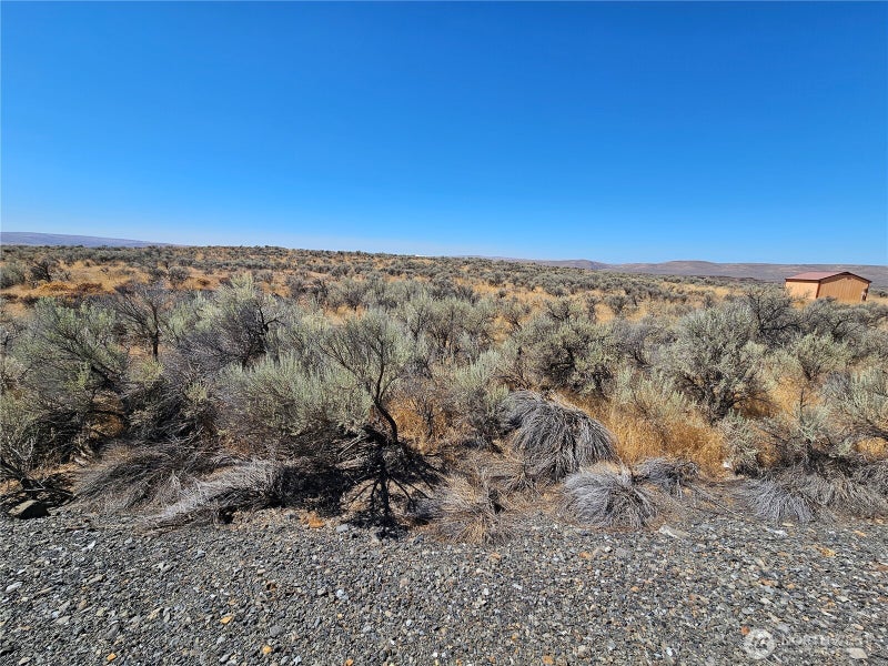 1 W Coyote Trail