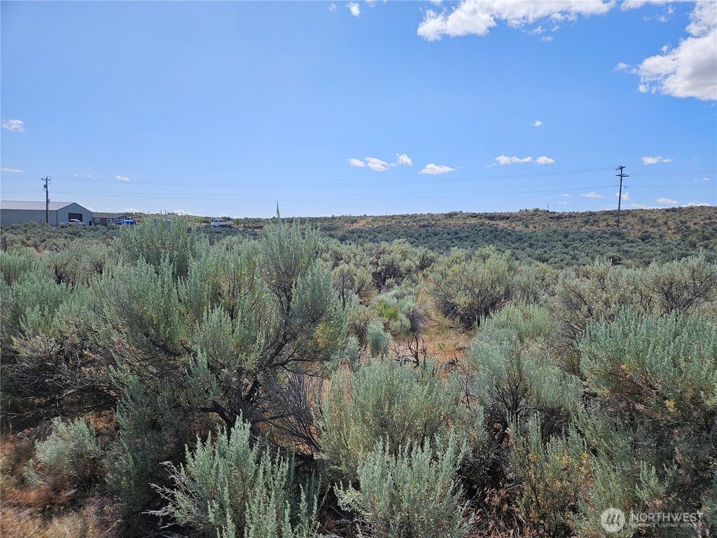 Photo of 1 W Coyote Trail, Ephrata, WA 98823 (MLS # 2471718)