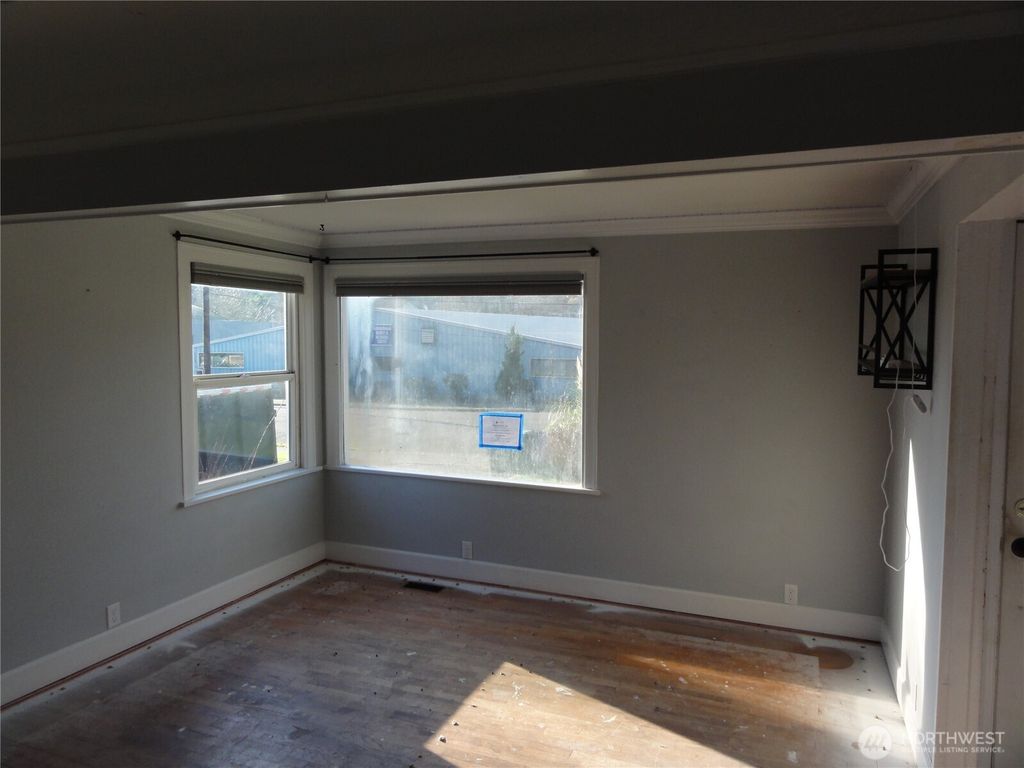 Photo of 1126 N Callow Avenue, Bremerton, WA 98312 (MLS # 2471457)