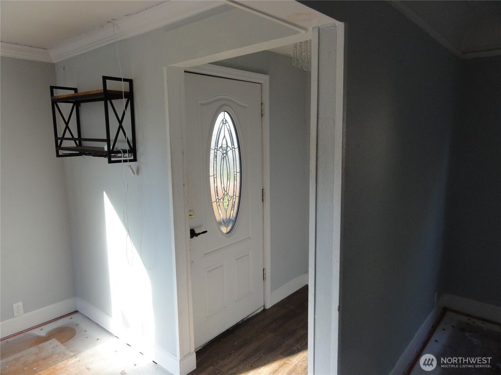 Photo of 1126 N Callow Avenue, Bremerton, WA 98312 (MLS # 2471457)