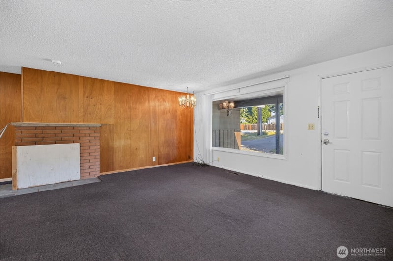3327 NE 190th Street