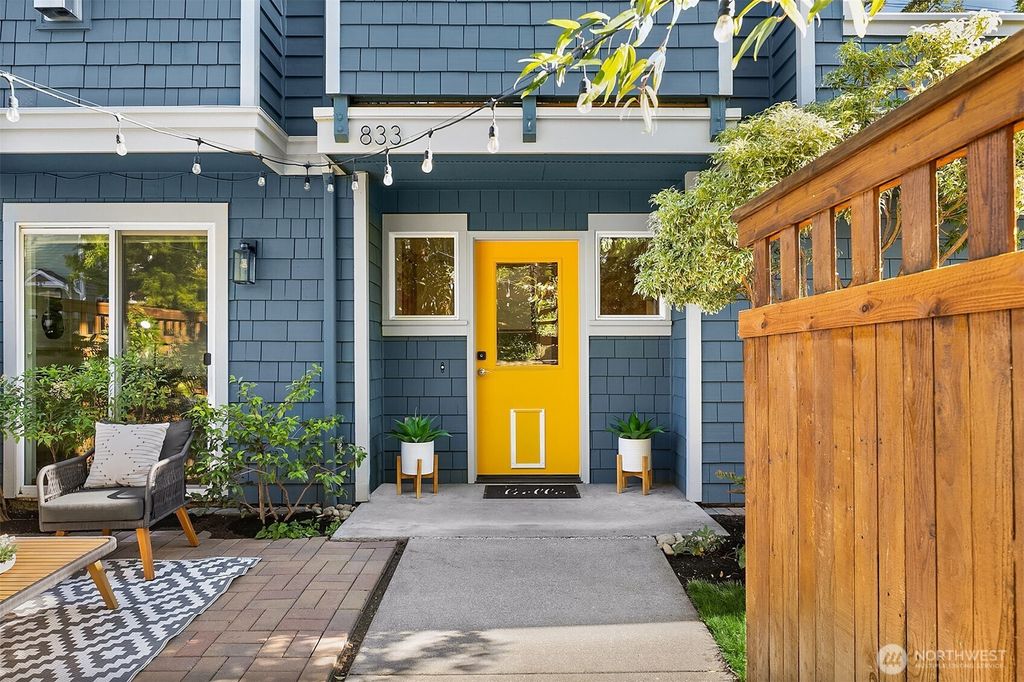 Photo of 833 NW 62nd Street, Seattle, WA 98107 (MLS # 2406987)