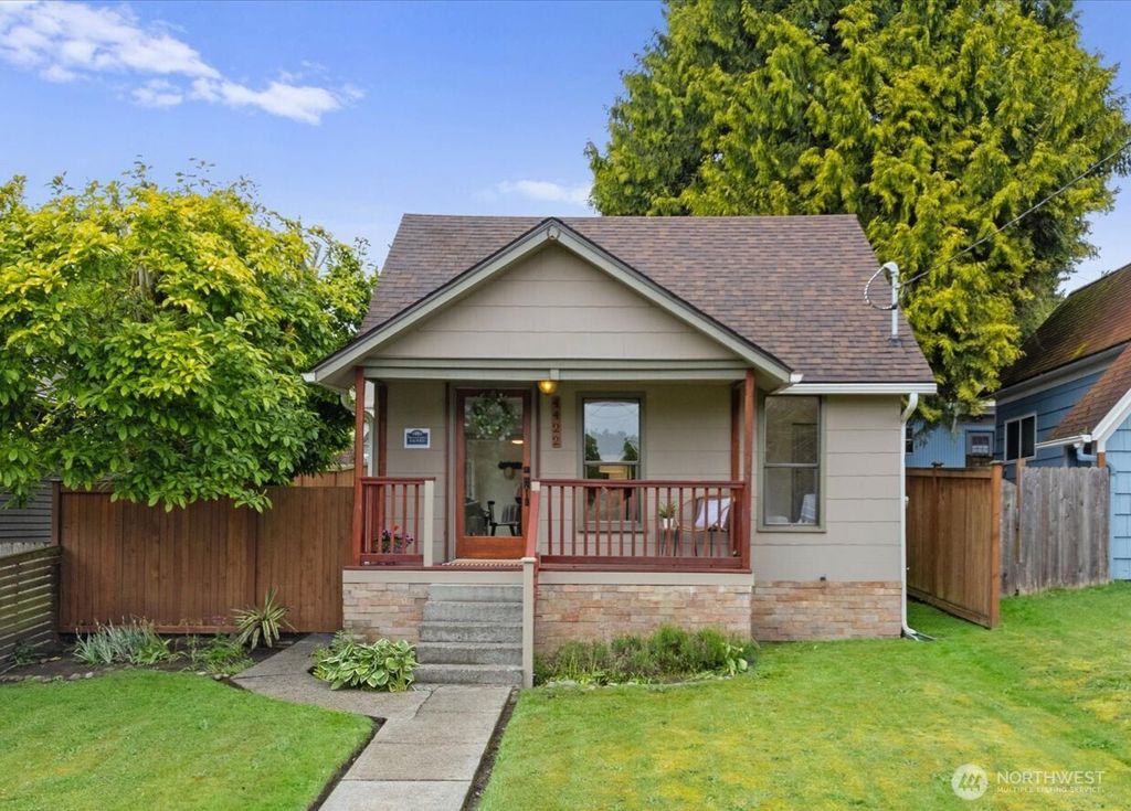 Photo of 4422 S 3rd Avenue, Everett, WA 98203 (MLS # 2374882)