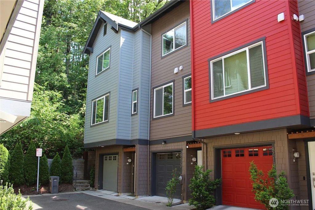 Photo of 8430 167th Avenue NE, Redmond, WA 98052 (MLS # 2381177)