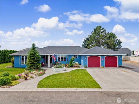 Photo of 9373 Naples Street SE, Moses Lake, WA 98837 (MLS # 2529393)