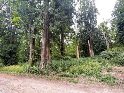 Photo of 52 F Saratoga Drive, Hat Island, WA 98206 (MLS # 2373243)