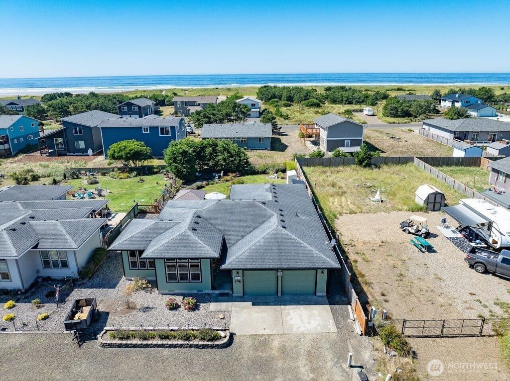 Photo of 33007 G Place, Ocean Park, WA 98640 (MLS # 2519696)