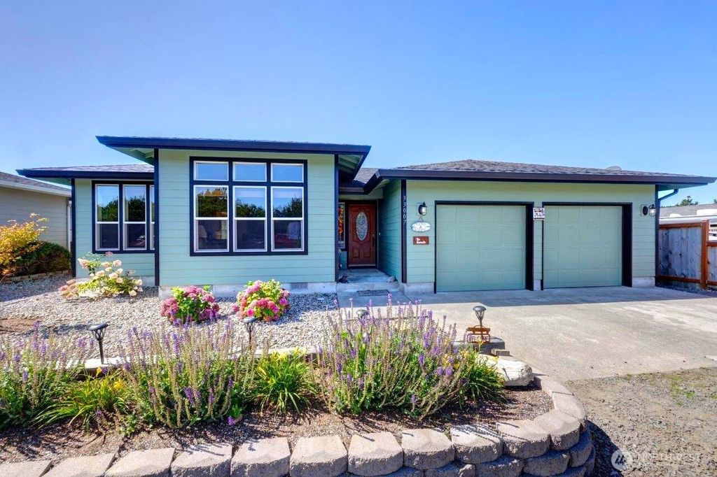 Photo of 33007 G Place, Ocean Park, WA 98640 (MLS # 2519696)