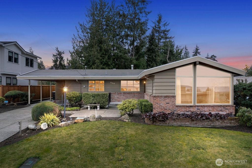Photo of 836 Daley Street, Edmonds, WA 98020 (MLS # 2326110)
