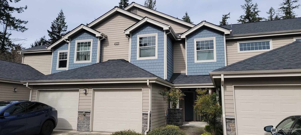 Photo of 4321 Issaquah-Pine Lake Road SE #408, Sammamish, WA 98075 (MLS # 2345114)