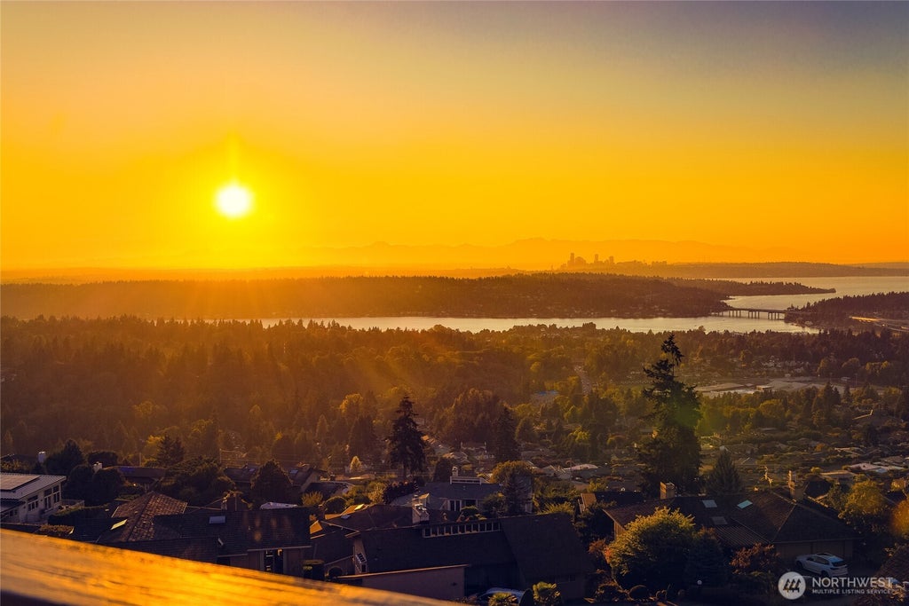 Photo of 4651 138th Avenue SE, Bellevue, WA 98006 (MLS # 2585748)