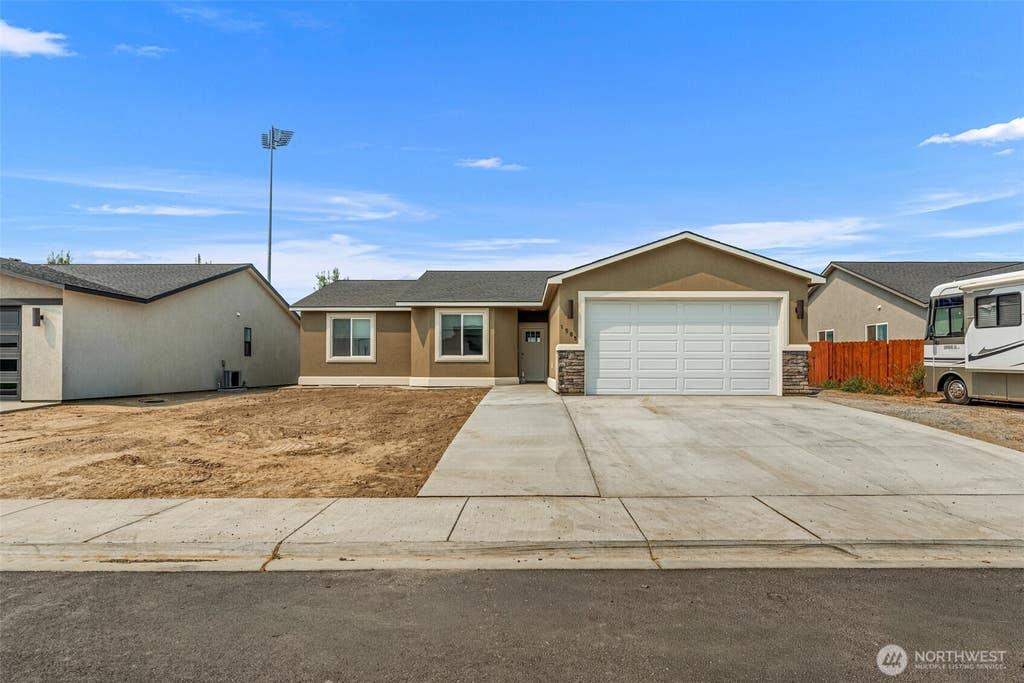 Photo of 1505 7th Avenue NE, Quincy, WA 98848 (MLS # 2566326)