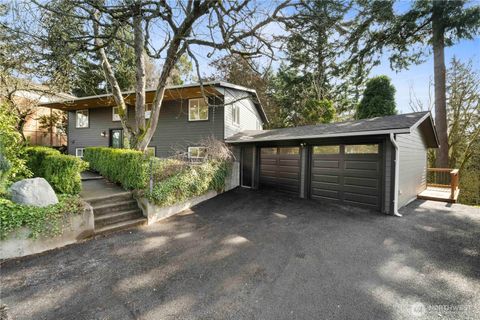 Photo of 13022 15th Avenue SW, Burien, WA 98146 (MLS # 2516927)