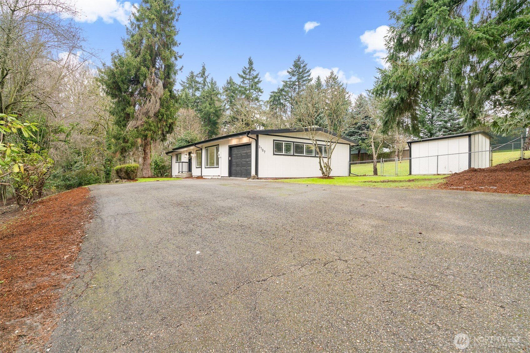 3107 34th Street Ct E