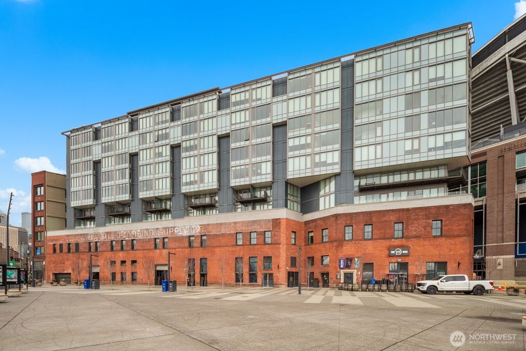 Photo of 590 1st Avenue S #901, Seattle, WA 98104 (MLS # 2468020)