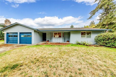 Photo of 1010 Olympus Avenue, Port Angeles, WA 98362 (MLS # 2443870)