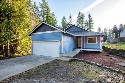 17643 Loop Lane SE Yelm WA 98597