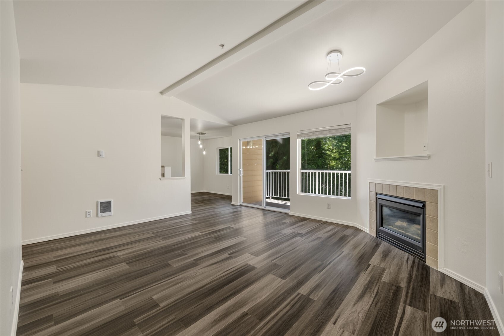 710 240th Way SE J302