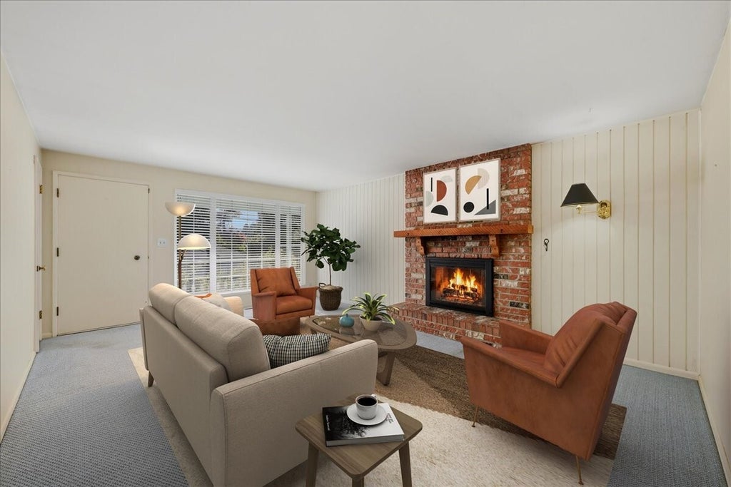 Photo of 3868 NE 113th Street, Seattle, WA 98125 (MLS # 2593185)