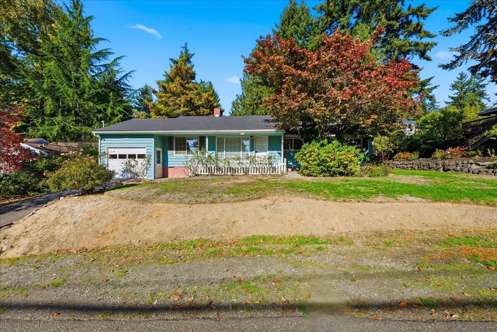 Photo of 3868 NE 113th Street, Seattle, WA 98125 (MLS # 2593185)