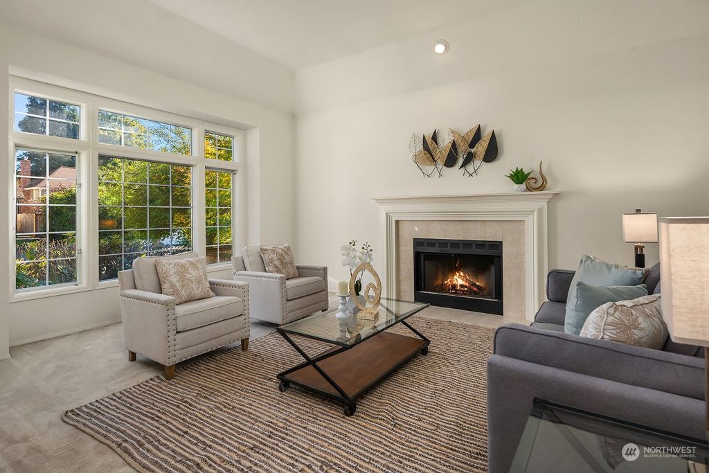 Photo of 6595 151st Place SE, Bellevue, WA 98006 (MLS # 2299753)