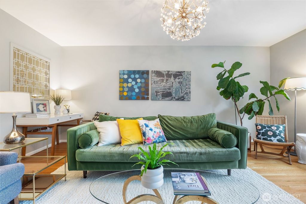 Photo of 1136 13th Avenue Avenue #305, Seattle, WA 98122 (MLS # 2469818)