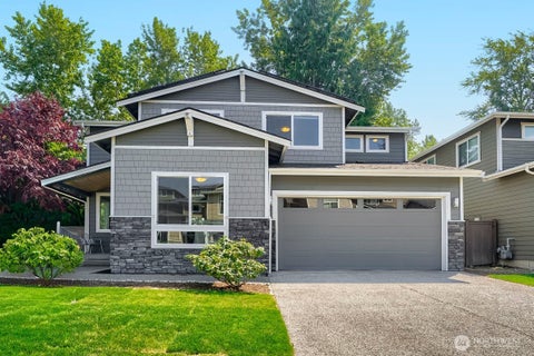 Photo of 13521 NE 128th Place, Kirkland, WA 98034 (MLS # 2559340)