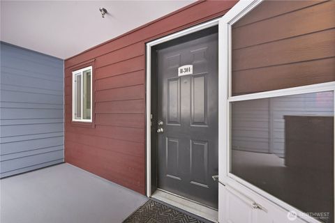 Photo of 15711 Waynita Way NE #H301, Bothell, WA 98011 (MLS # 2494187)