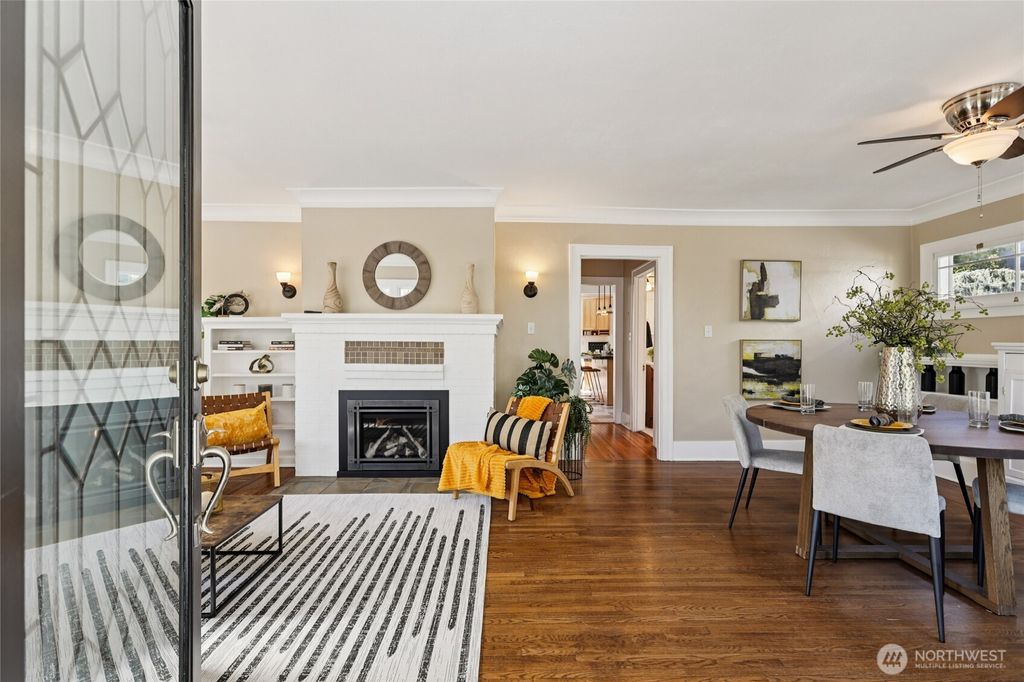 Photo of 511 23rd Avenue E, Seattle, WA 98112 (MLS # 2433403)