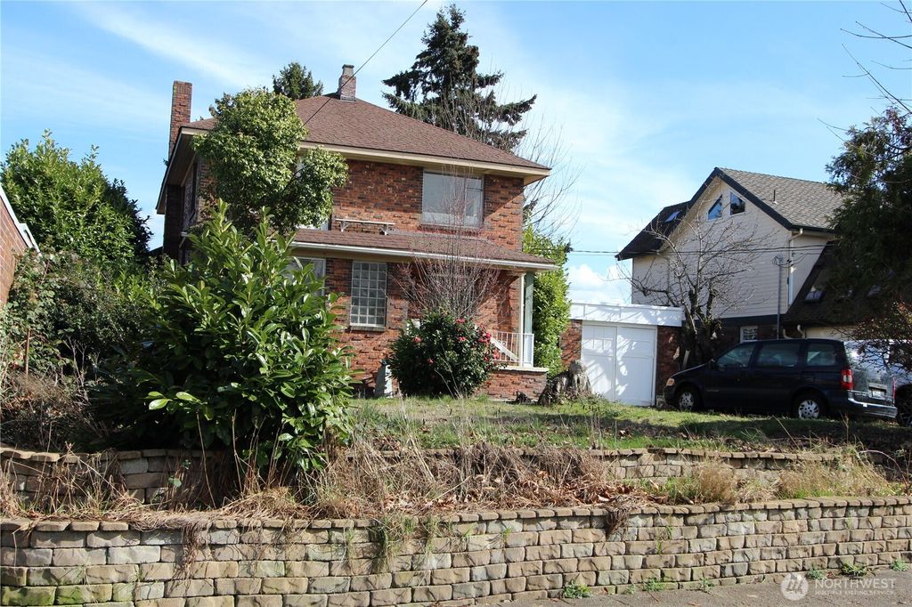 Photo of 8642 Island Drive S, Seattle, WA 98118 (MLS # 2338034)