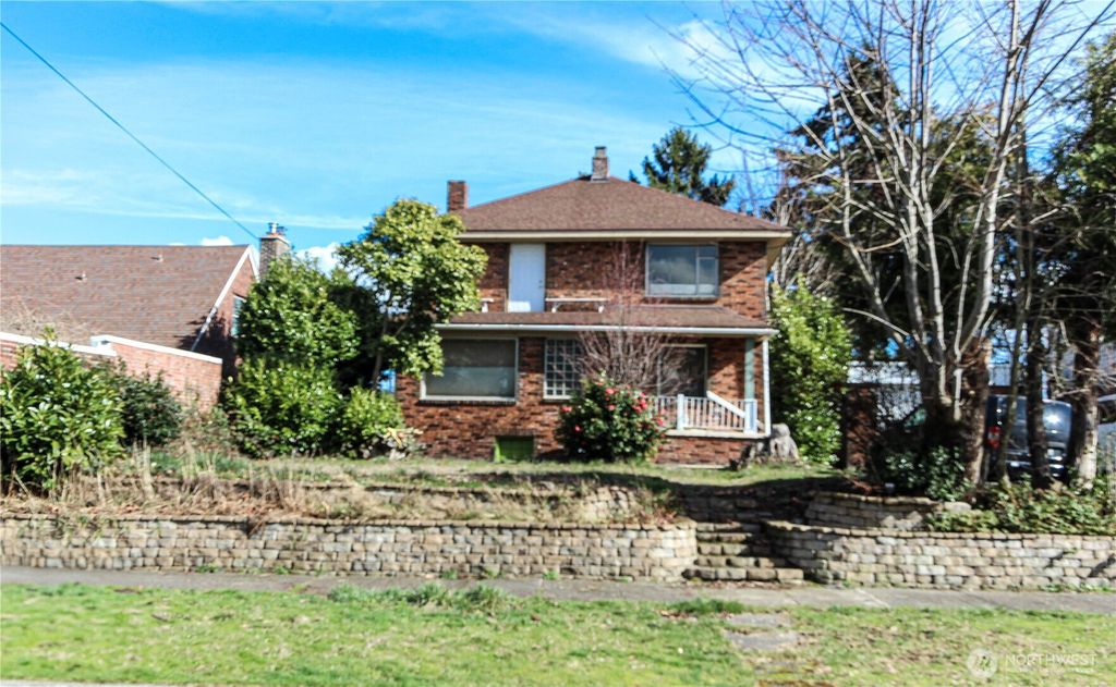 Photo of 8642 Island Drive S, Seattle, WA 98118 (MLS # 2338034)