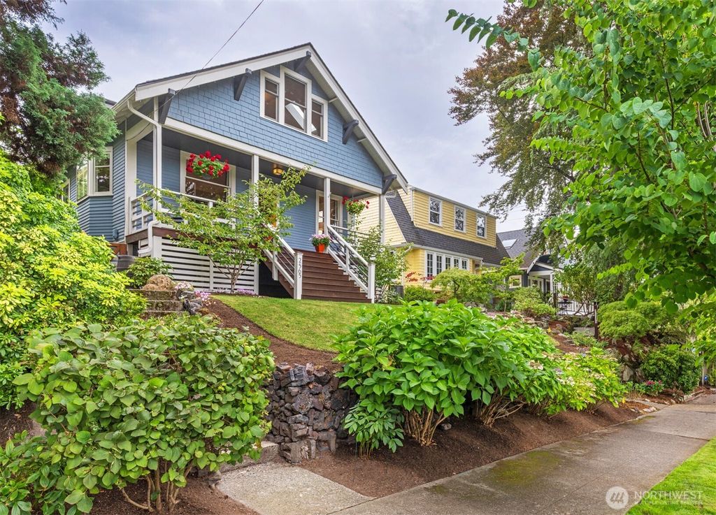 Photo of 2565 4th Avenue W, Seattle, WA 98119 (MLS # 2430511)