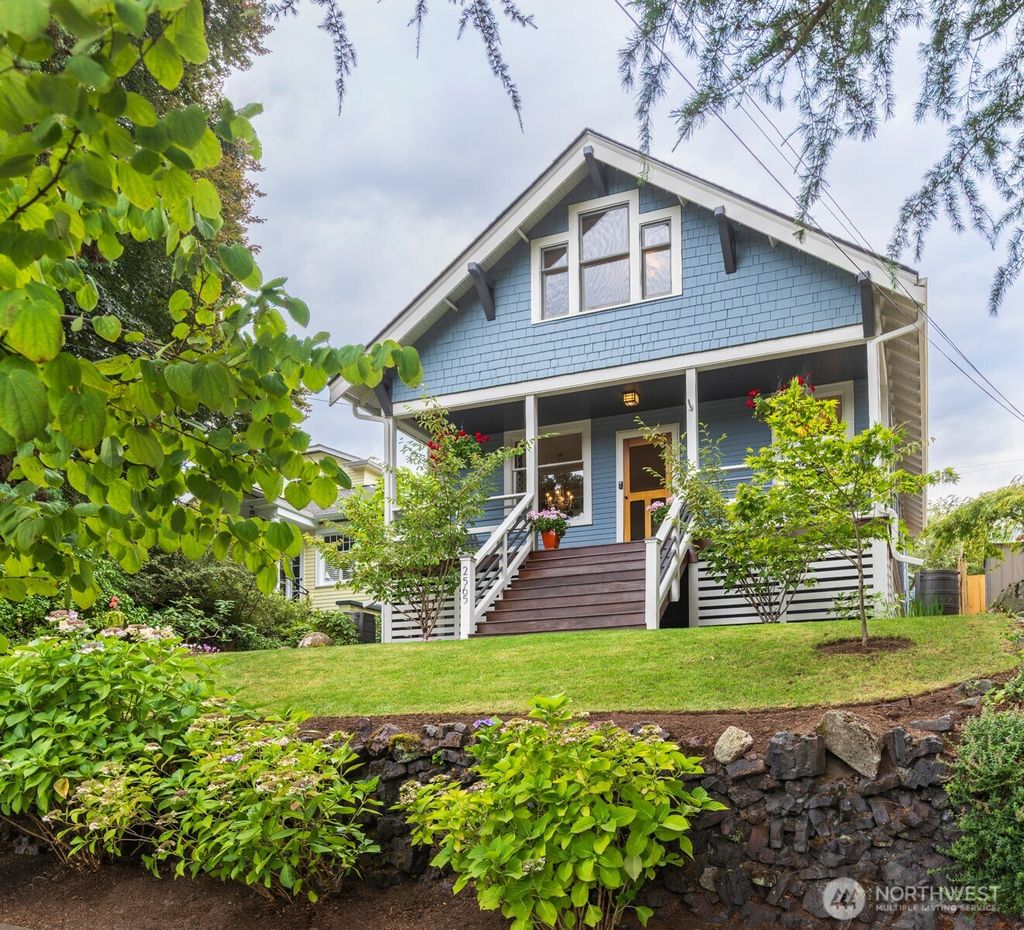 Photo of 2565 4th Avenue W, Seattle, WA 98119 (MLS # 2430511)