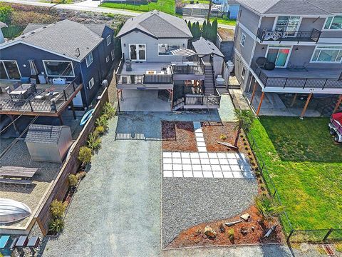 A home in Camano Island