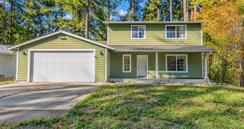 Photo of 22222 Bluewater Dr SE DR, Yelm, WA 98597 (MLS # 2599288)