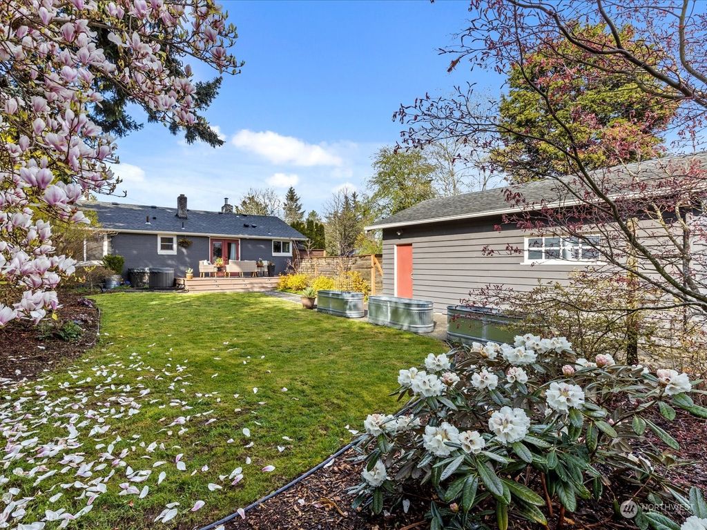 Photo of 3735 SW 106th Street, Seattle, WA 98146 (MLS # 2215920)