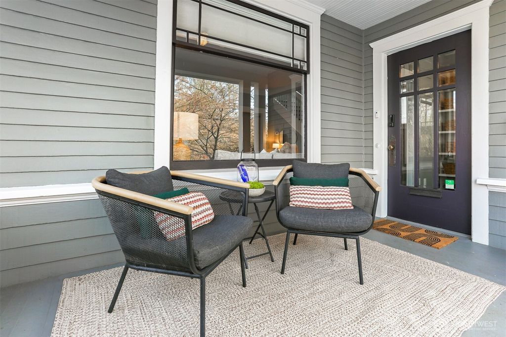 Photo of 2668 9th Avenue W, Seattle, WA 98119 (MLS # 2359641)