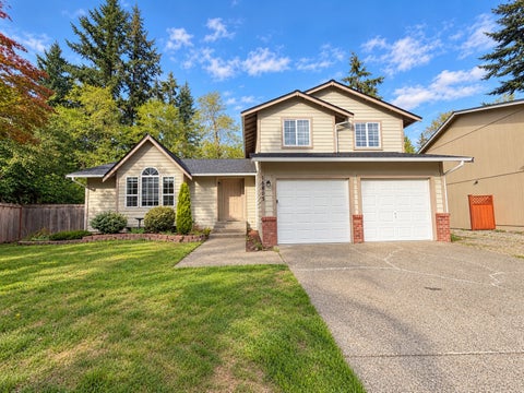 Photo of 16805 114th Avenue Ct E, Puyallup, WA 98374 (MLS # 2597859)