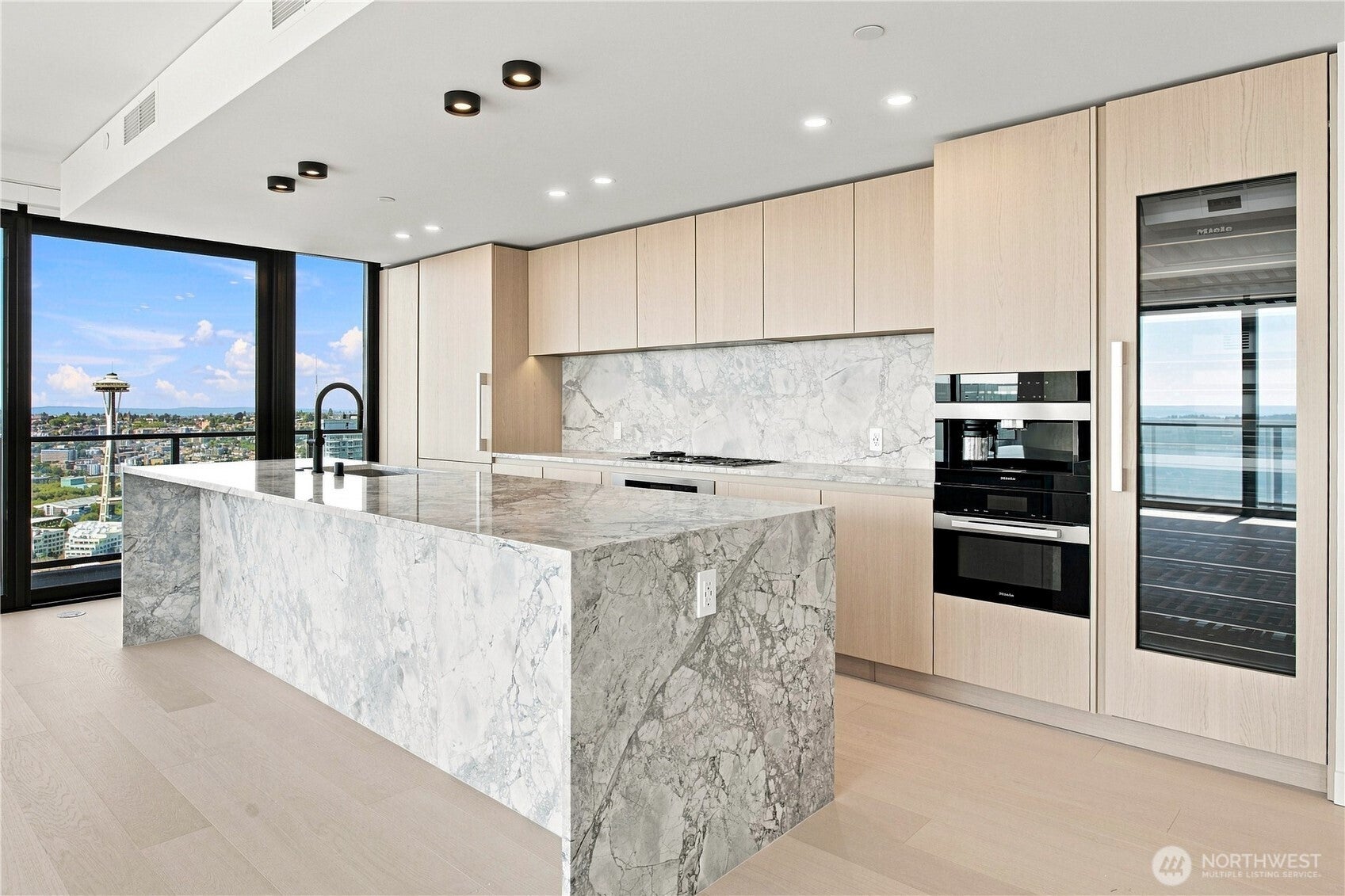 300 Virginia Street 4504