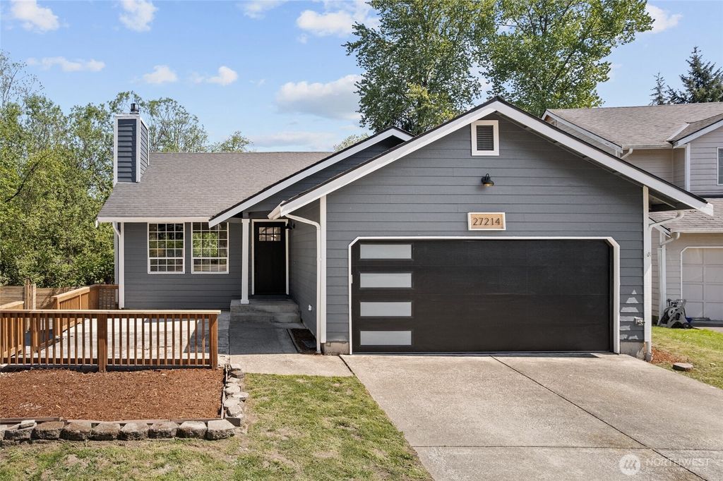 Photo of 27214 135th Avenue SE, Kent, WA 98042 (MLS # 2372264)