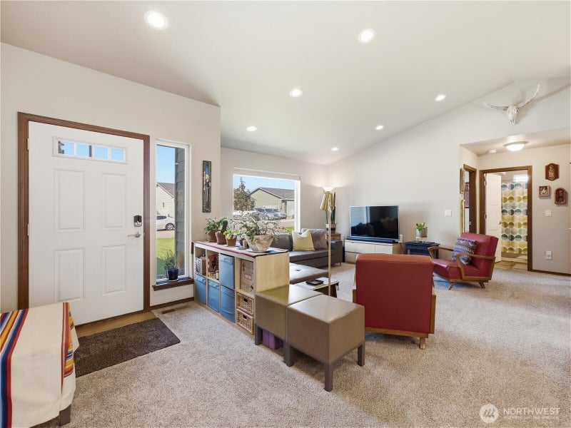 159 George Loop