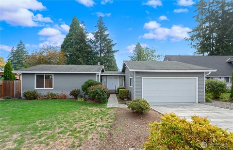 Photo of 16014 132nd Place SE, Renton, WA 98058 (MLS # 2592518)