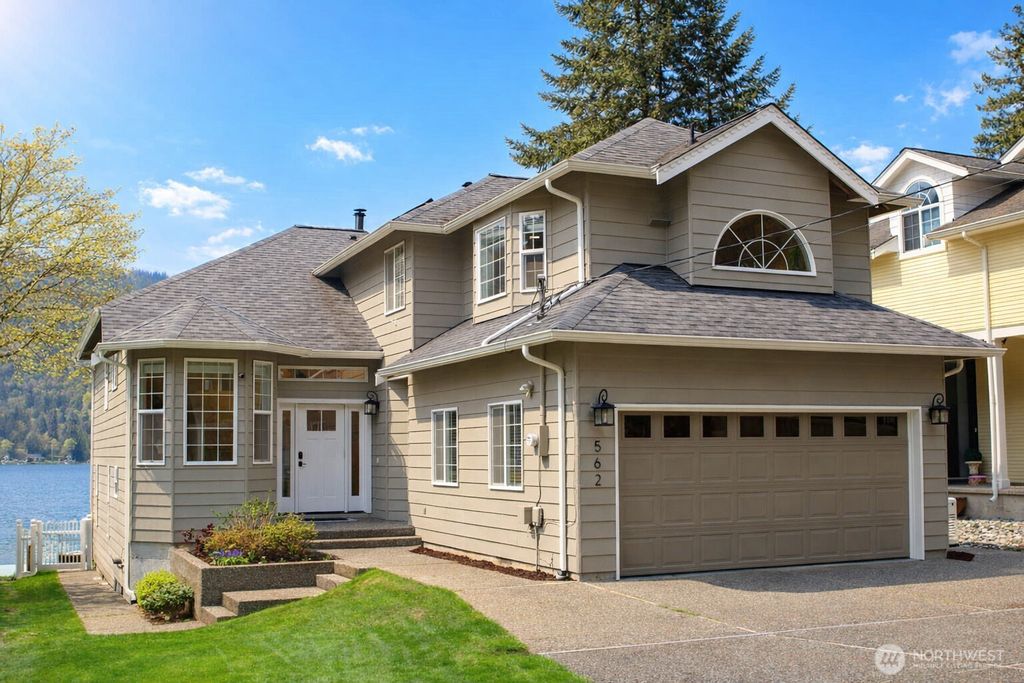 Photo of 562 W Lake Samish Drive, Bellingham, WA 98229 (MLS # 2511588)