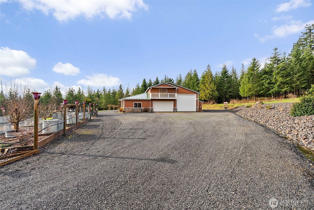 Photo of 222 Volcano Lane, Chehalis, WA 98532 (MLS # 2477563)