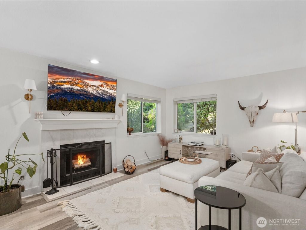 Photo of 455 Newport Way NW #302, Issaquah, WA 98027 (MLS # 2370765)