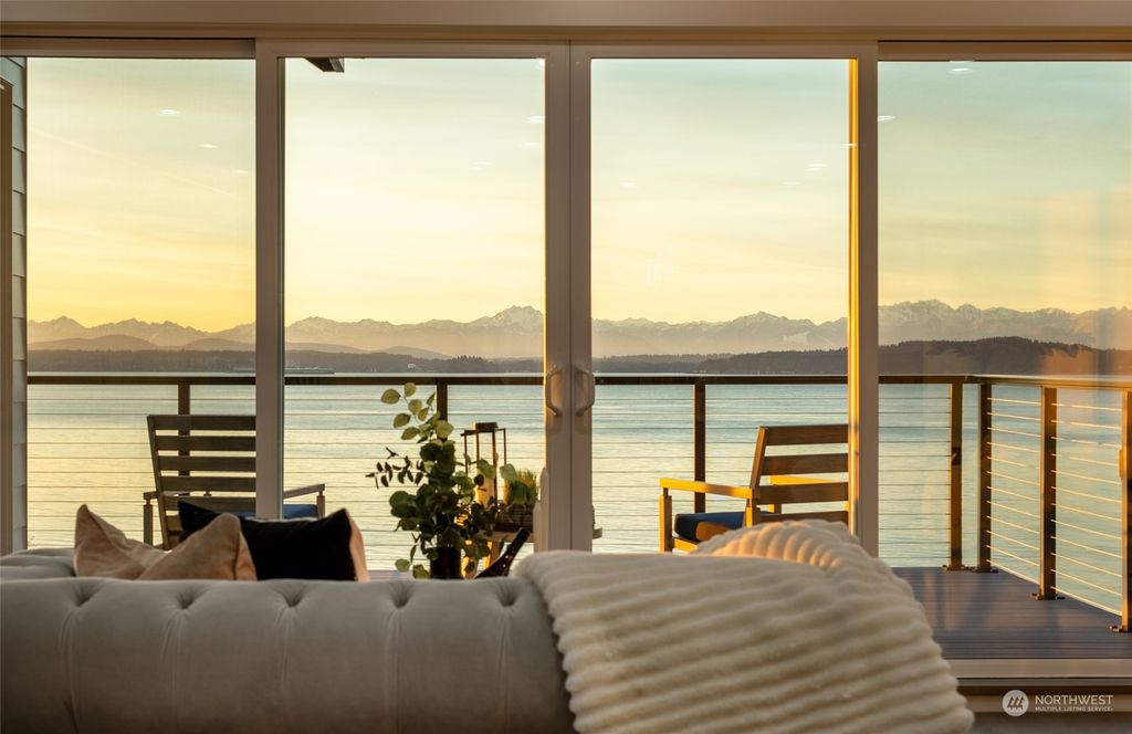 Photo of 6029 Atlas Place SW, Seattle, WA 98136 (MLS # 2192301)