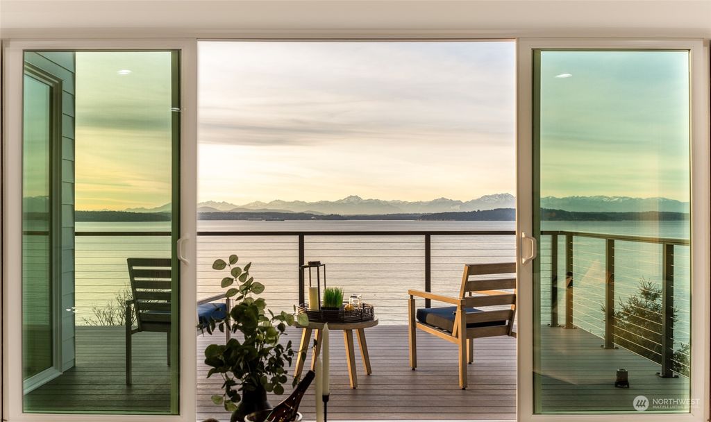 Photo of 6029 Atlas Place SW, Seattle, WA 98136 (MLS # 2192301)