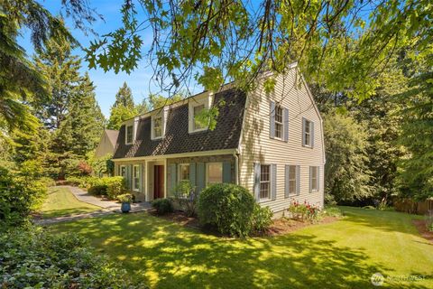 Photo of 14544 186th Place NE, Woodinville, WA 98072 (MLS # 2541704)