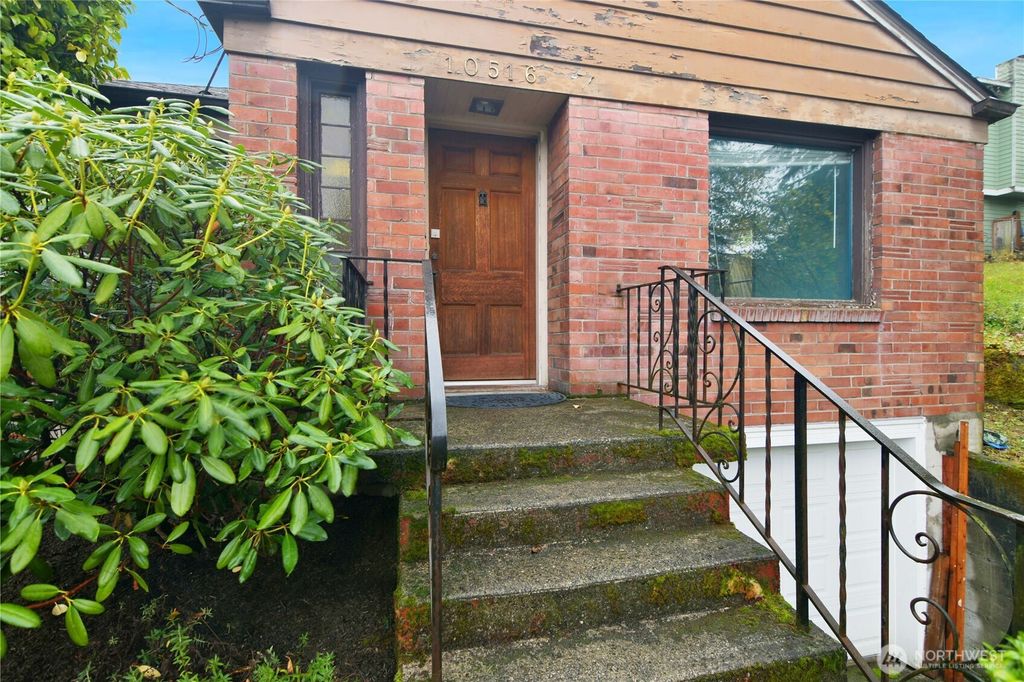 Photo of 10516 9th Avenue NE, Seattle, WA 98125 (MLS # 2451335)